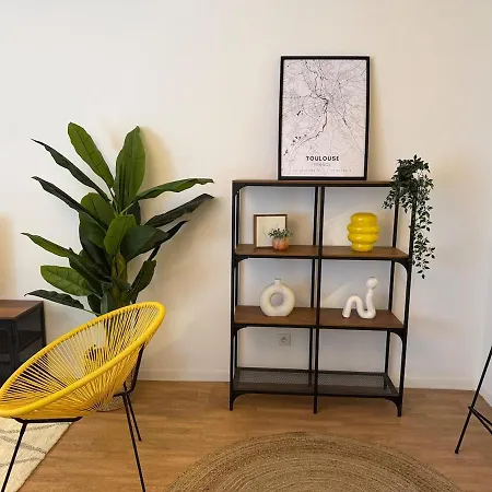 Lägenhet 45m2 Cosy & Lumineux - Parking Gratuit - Acces Centre Rapide - Check-in Autonome *