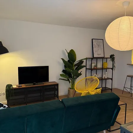 45m2 Cosy & Lumineux - Parking Gratuit - Acces Centre Rapide - Check-in Autonome Apartment *