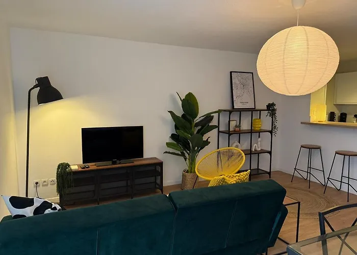 Le Spot Borderouge - Moderne, Parking Inclus & Centre-ville Facile - Free Checkin 公寓 *